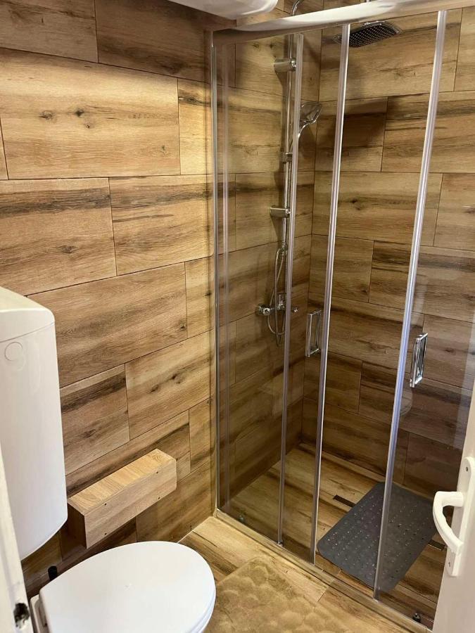 Apartman Petrov Долни Милановац Екстериор снимка